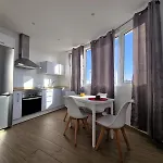 Διαμέρισμα Malvasia 4 *
